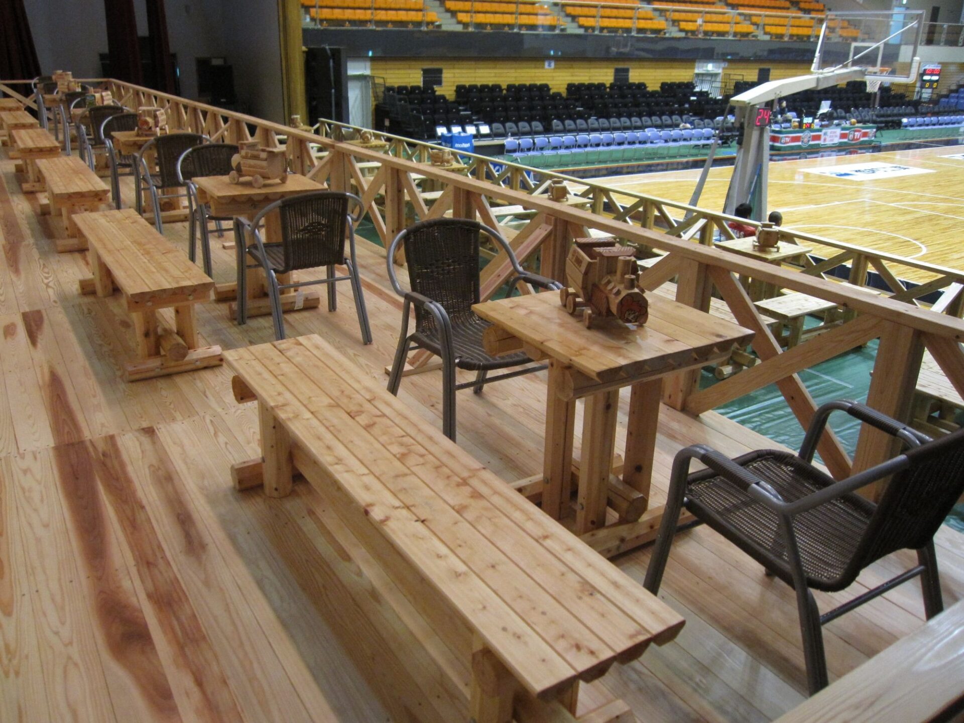 スポーツ施設観覧席の設計・施工