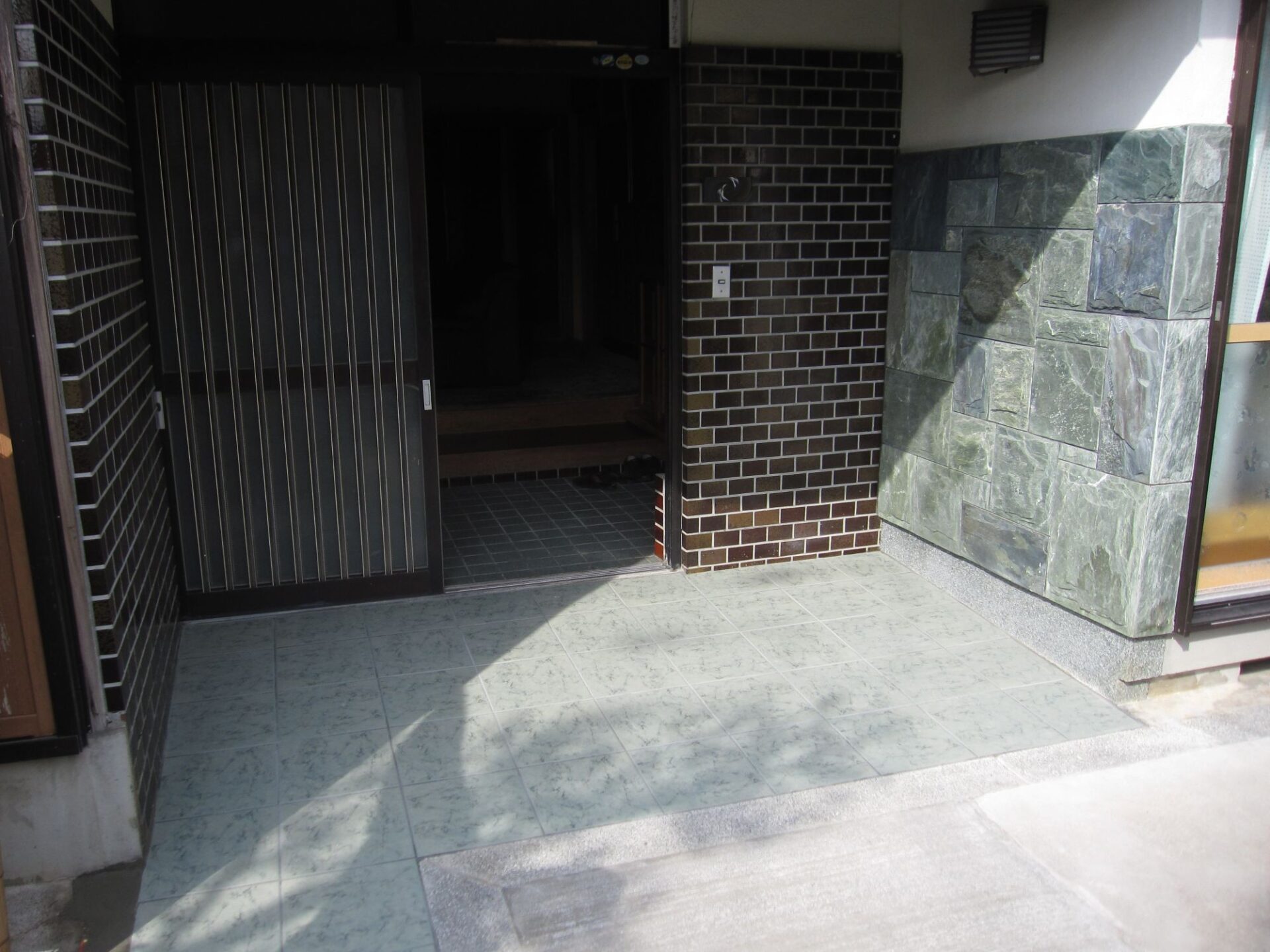 玄関を安全に！介護保険住宅改修工事「紀の川市」