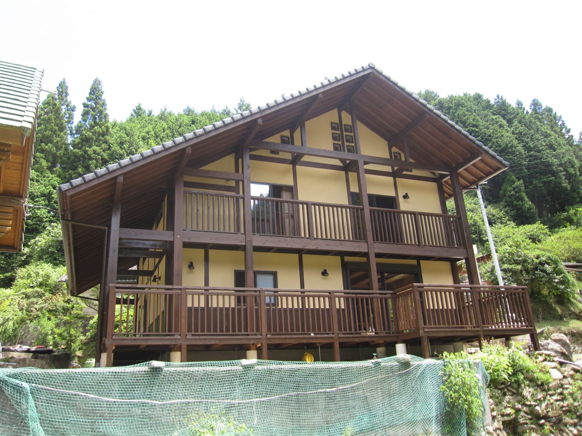 和歌山の杉・桧無垢材をふんだんに使ったデザイン住宅「モデルハウス」