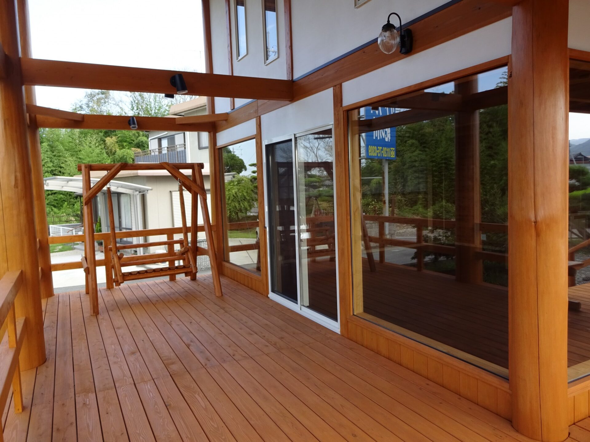 ゆっくりとくつろげる、オープンテラスのあるアトリエ