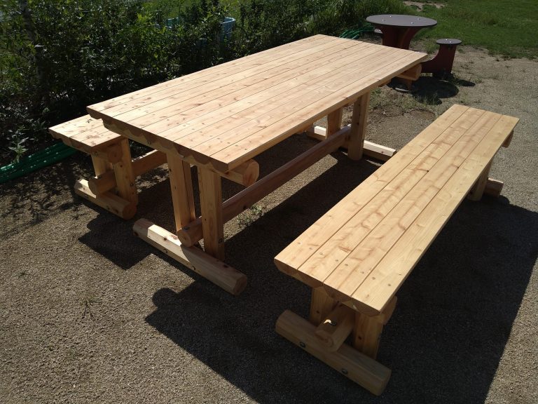 紀州桧　八角ベンチ、テーブルセット